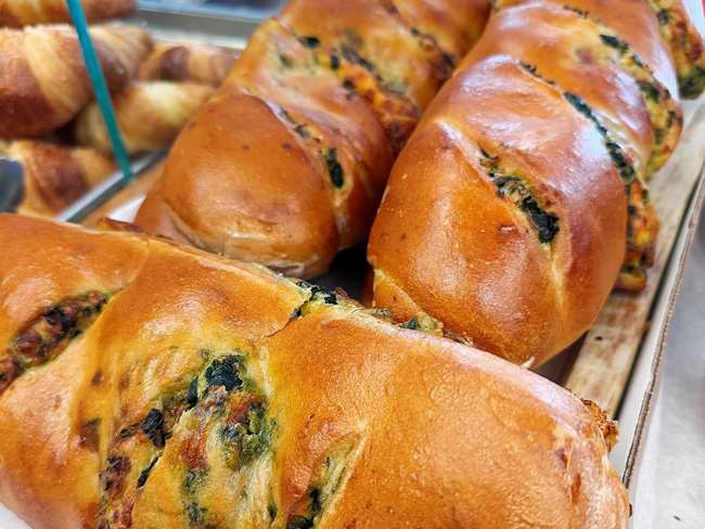 Spinach & Cheese Stuffed Bread